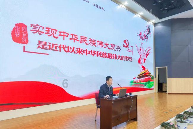 混合喂养的宝宝脾胃不好，容易积食，这是怎么回事？