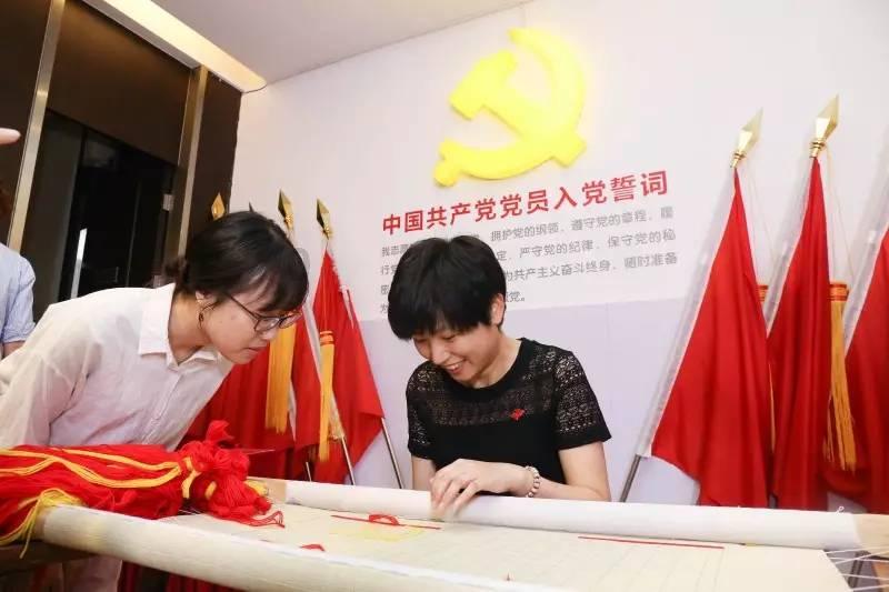 日活用户过亿的高德:广告被点名后,出行也崩了?