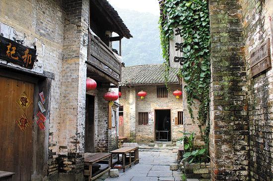 进货!阿贾克斯接近引进19岁小将里杰霍夫,多特要价150万欧